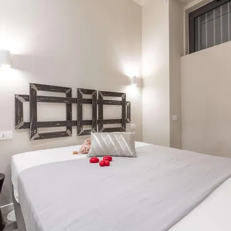 Mou43 -loreto-duomo- Urban House - Luxury *