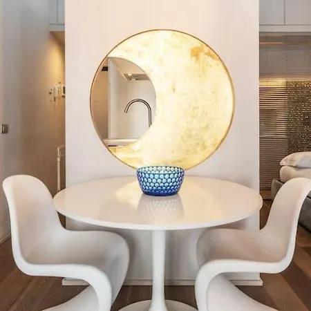 Ampio Monolocale Nel Cuore Di Brera