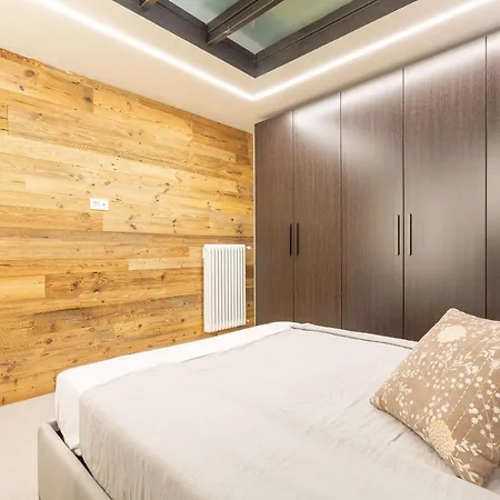 Mon43 -loreto-duomo- Nature House - Luxury Apartament *