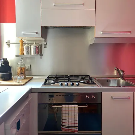 Appartement Cozy And Bright One-bedroom Near Metro3