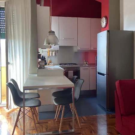Cozy And Bright One-bedroom Near Metro3 Appartement