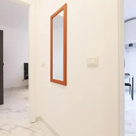 Primopiano - Bari Apartment Milan