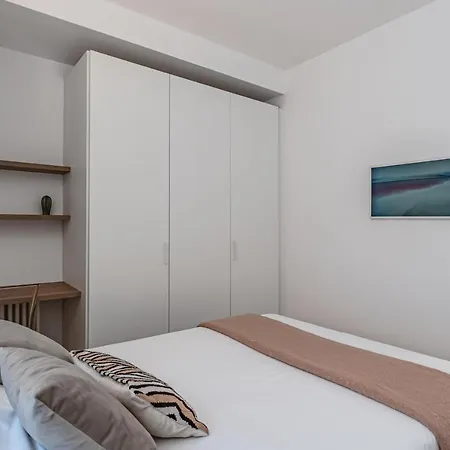 S Agostino - Porta Genova Milano