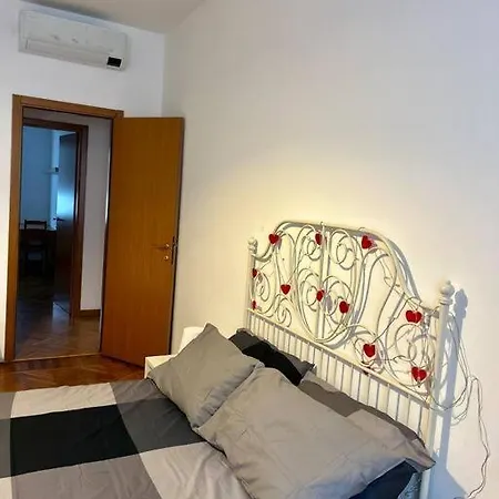 Porta Genova Modern House Apartment
