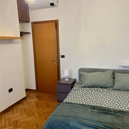 Porta Genova Modern House Apartment Milan