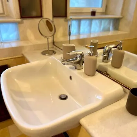 Porta Genova Modern House Appartamento *