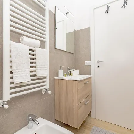 Con Due - Free Parking *