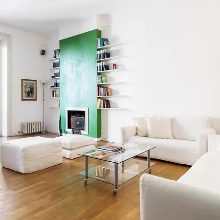 Stylish Two Bedroom In Great Location Milano