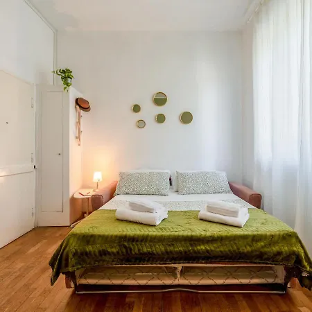 Milanese Elegance - 15 Minutes Duomo Apartamento Milão