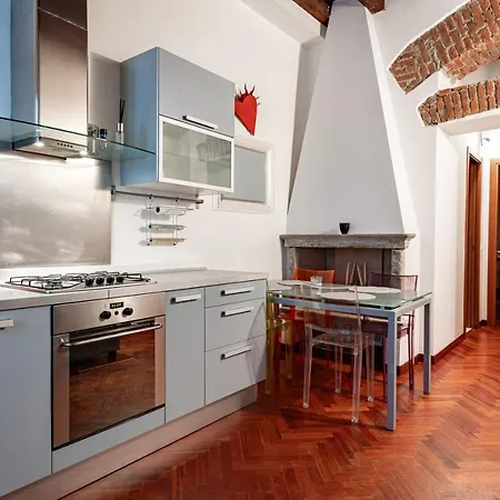 Ticinese Livings Comfy - Full City Center Apartmán *