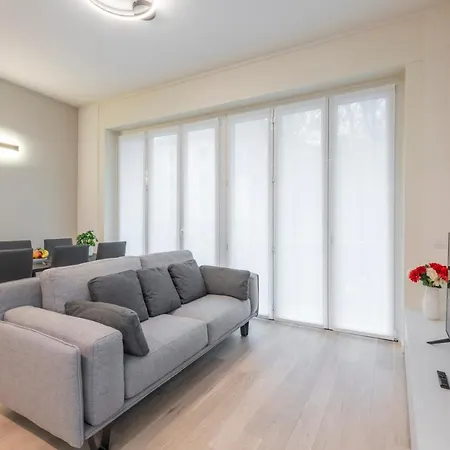 De Amicis, 25 - Nel Cuore Di *