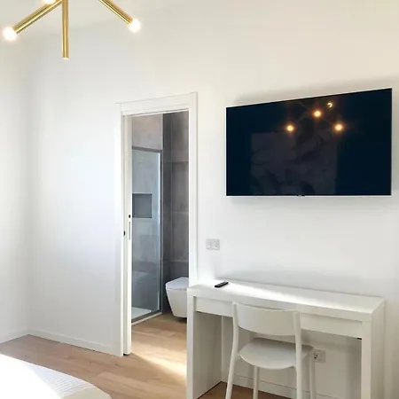 Elegante E Spazioso Daire