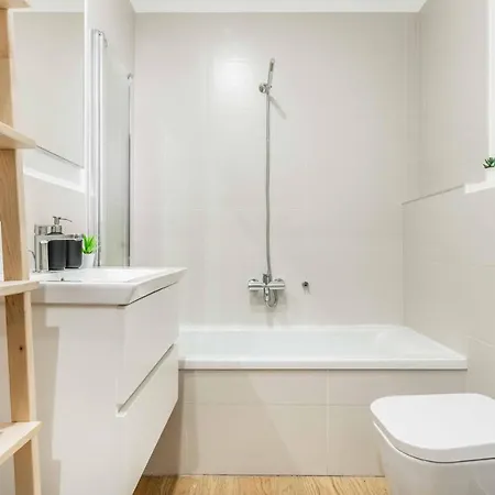 Daire Cozy San Siro-duomo Netflix & Design