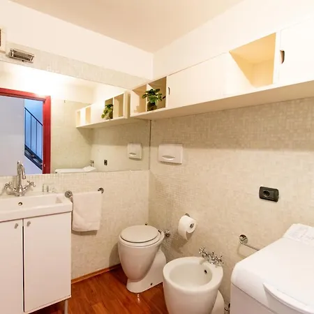 Ihost - Ticinese 75 * Milão