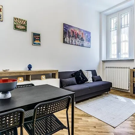 Niguarda Trilocale Design - Vicino Alla Metro Apartamento