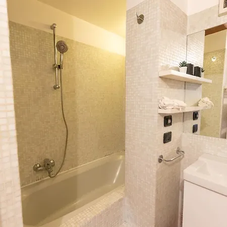 Apartamento Ihost - Ticinese 75