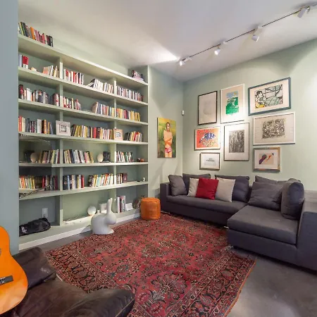 The Rent - Spacious One-bedroom In Paolo Sarpi District ミラノ