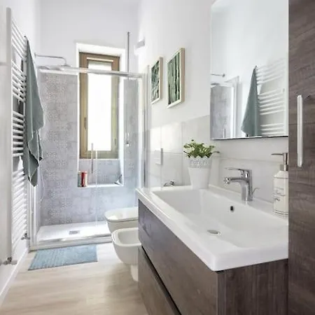 Youhosty - Pellegrini 8/4 Милан