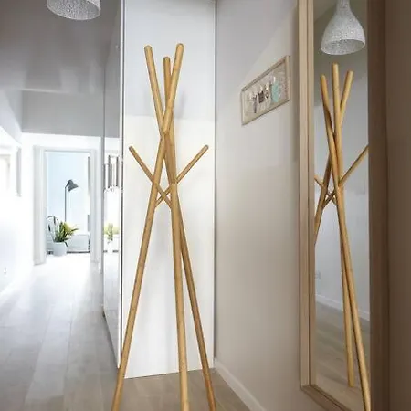 Youhosty - Pellegrini 8/4 Апартаменты