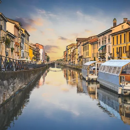 Apartment Flat In Central Navigli Milan