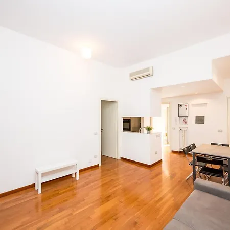 Shortmi Garibaldi Apartment Milan