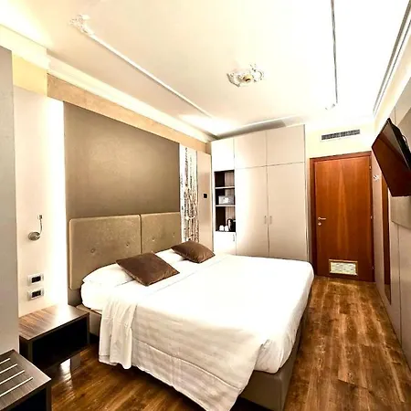 Mythos Hotel 3*