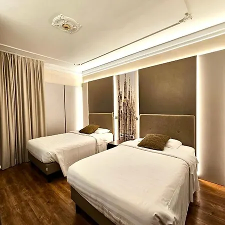 Mythos 3* Milan