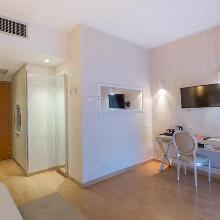 Hotel Nasco 4*