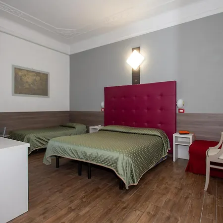 ホテル ピオラ 2*