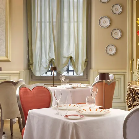 Отель Chateau Monfort - Relais & Chateaux Милан