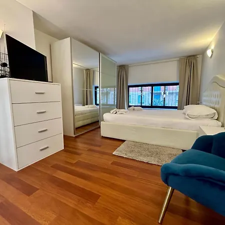 Kibilu - Via Tolmezzo - Ospedale San Raffaele - Stazione Di Lambrate * Milan
