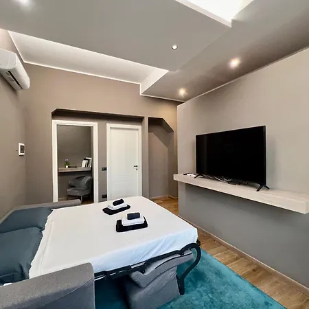 New Wonderful Bilo With Walk-in Closet From Moscova Milan