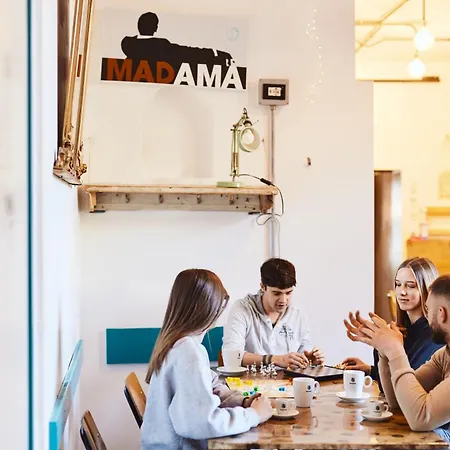 Madama & Bistrot Hostel