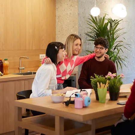 Hotel Aparto Giovenale *