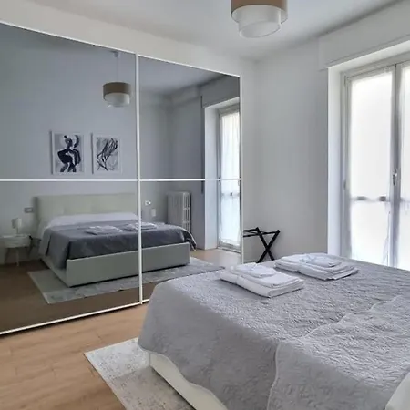 Prampolini 12 - Affittica Apartment