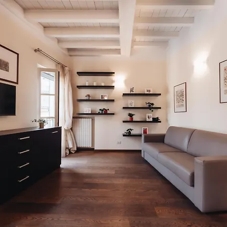 Charming Brera - Madonnina *