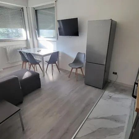 Appartamento Toma Trilocale Moderno Per Max 6 Persone Milano