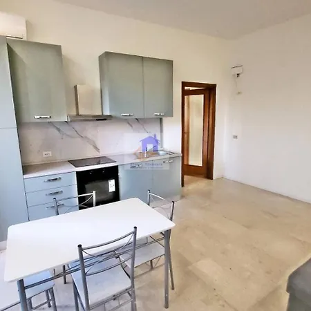 Toma Apartment *