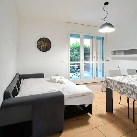 Xenia - Spacious And Bright New Flat With Garden Appartement Milaan