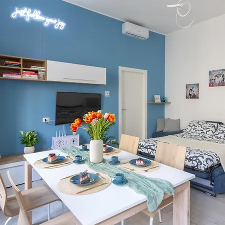 Ourjoy & Skyjoy Units - Via M Gioia, 47 - Wifi, Private Parking, Station, Apartment