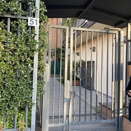 Apartamento Xenia - Cozy 10 Min From Linate Milán