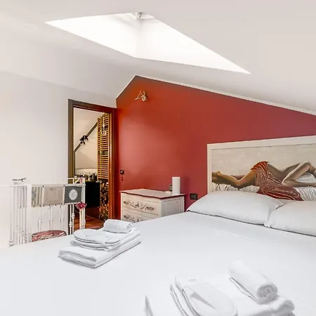 Bright Loft - Free Private Parking Milan