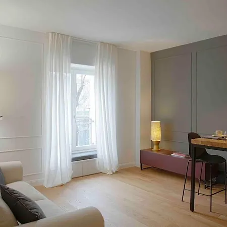 Design In The Center Of Apartman Milánó