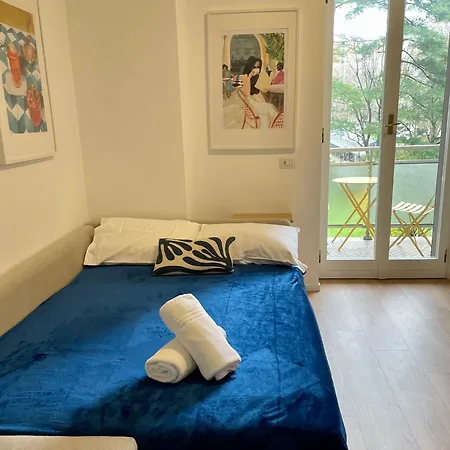 Luxury 1 Bedroom Apartment, Close To San Siro, Fiera And 10 Min Metro To Duomo Милан