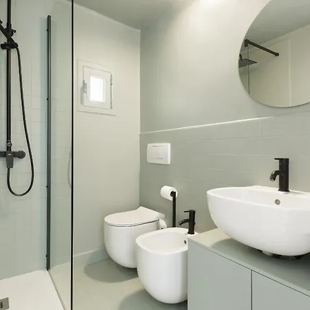 Hl Collection - Navigli, Duomo, Milan *