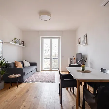 Nuovissimo Trilocale A 200 Metri Da Zara Apartment Milan