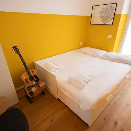 Apartamento Nuovissimo Trilocale A 200 Metri Da Zara