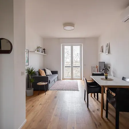 Nuovissimo Trilocale A 200 Metri Da Zara *