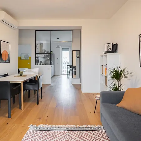 Nuovissimo Trilocale A 200 Metri Da Zara * Milão