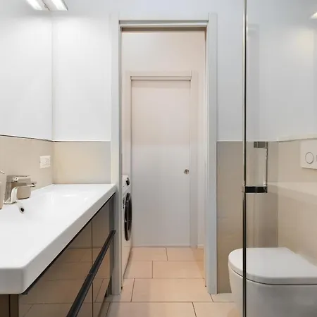 Nam House & Posto Auto Apartment *